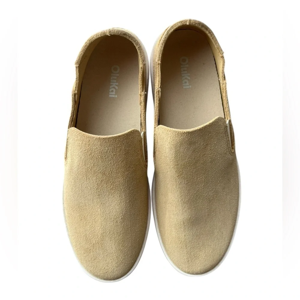 Olukai Pehuea Luxe Convertible Sneaker (Women) size 8.5